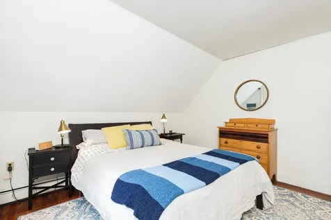 87 Ash Street Portsmouth NH 03801