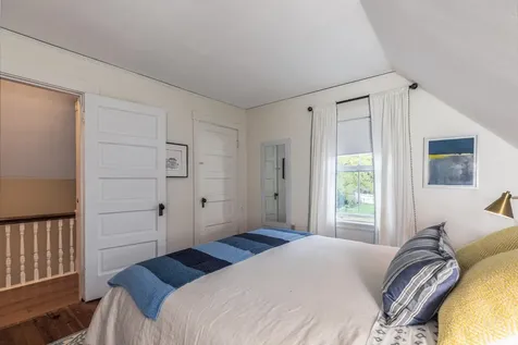 87 Ash Street Portsmouth NH 03801