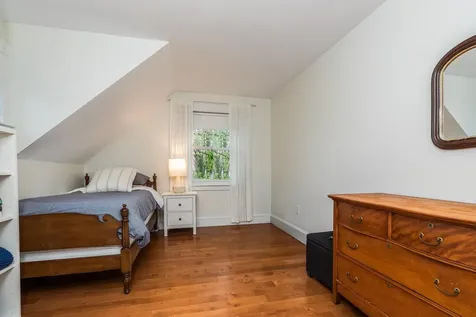 87 Ash Street Portsmouth NH 03801