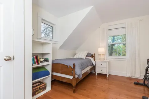 87 Ash Street Portsmouth NH 03801
