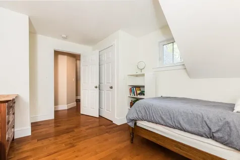 87 Ash Street Portsmouth NH 03801