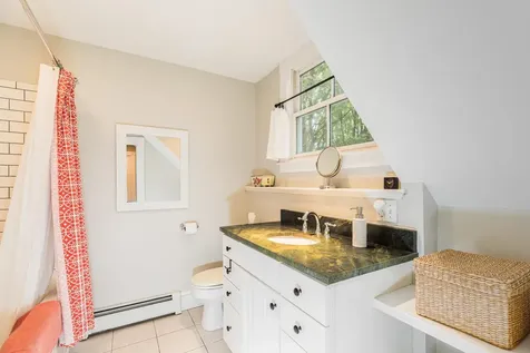 87 Ash Street Portsmouth NH 03801