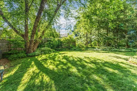 87 Ash Street Portsmouth NH 03801