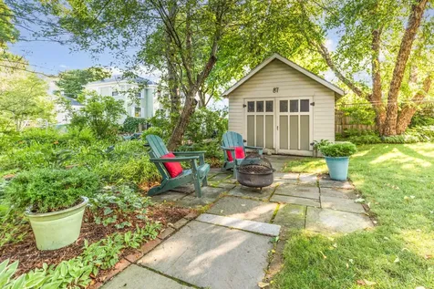 87 Ash Street Portsmouth NH 03801