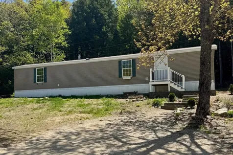 148 Golden Oaks Road Albany NH 03818