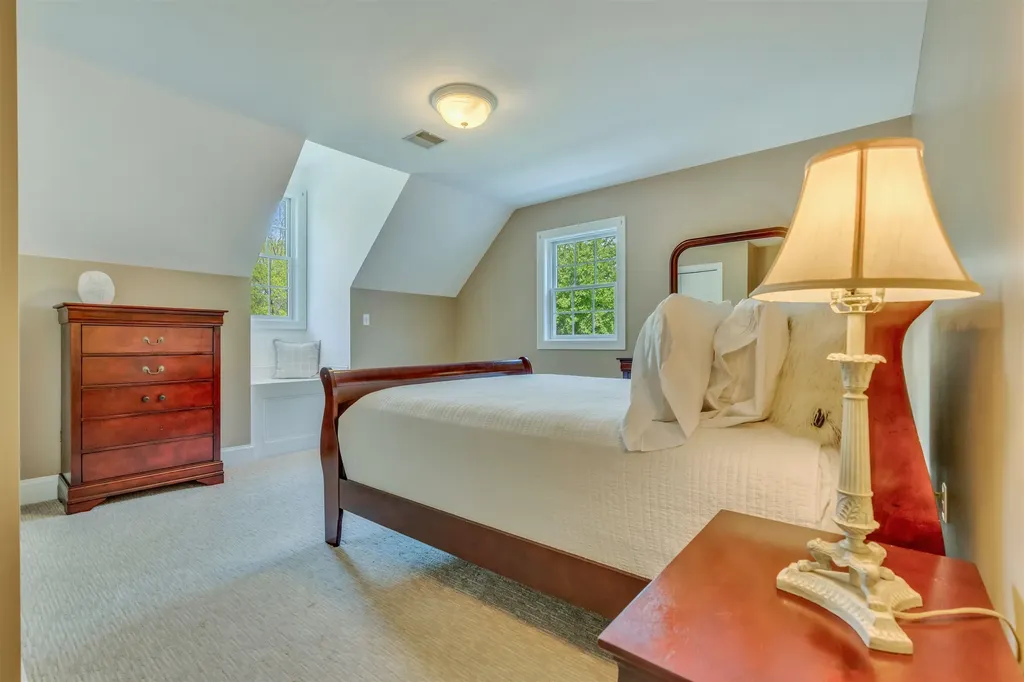 3 Winterberry Lane North Hampton NH 03862