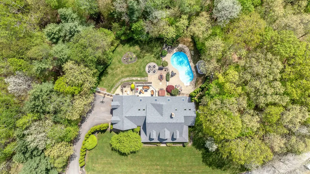 3 Winterberry Lane North Hampton NH 03862