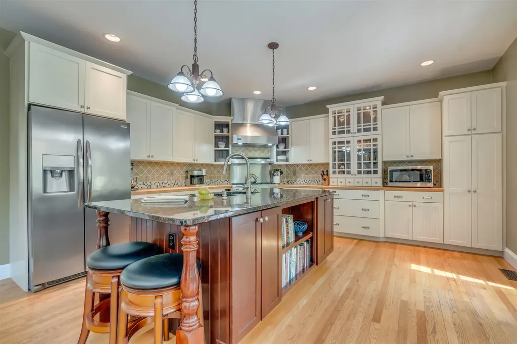 3 Winterberry Lane North Hampton NH 03862