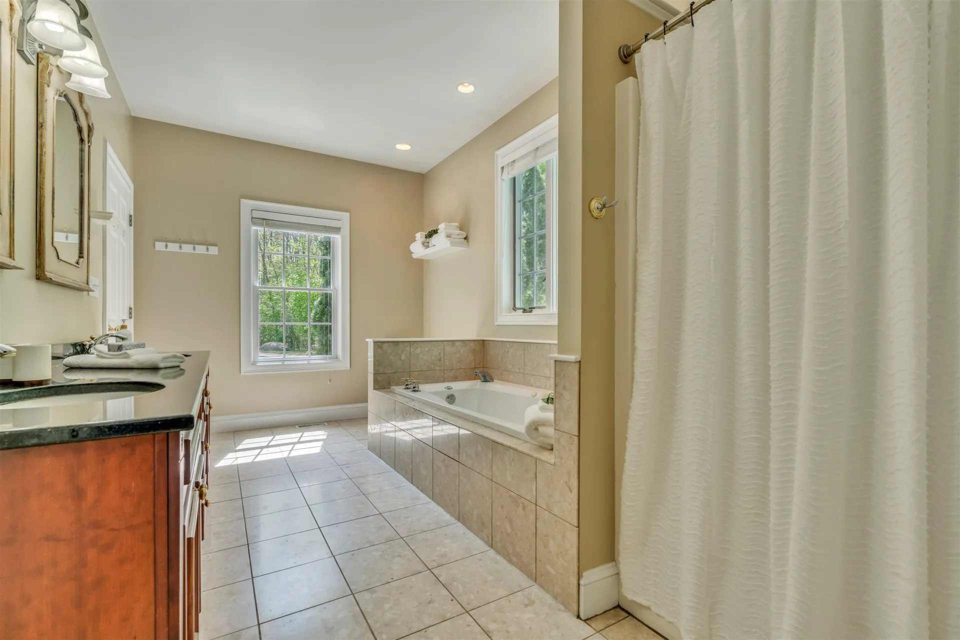 3 Winterberry Lane North Hampton NH 03862