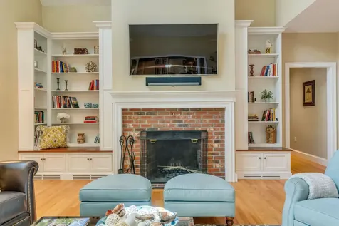 3 Winterberry Lane North Hampton NH 03862