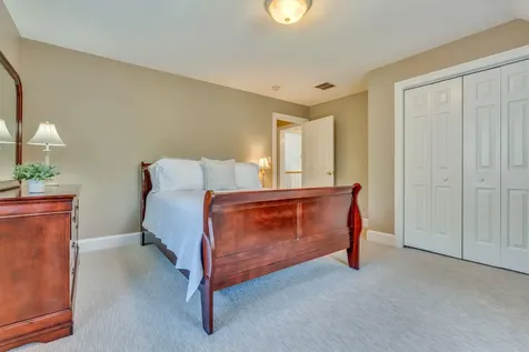 3 Winterberry Lane North Hampton NH 03862