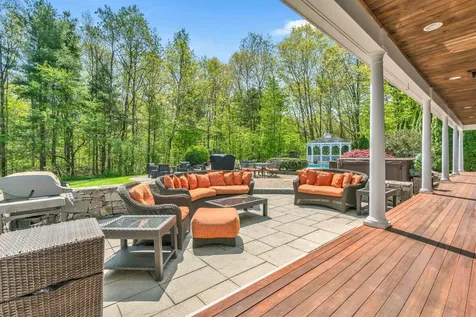 3 Winterberry Lane North Hampton NH 03862