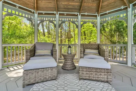 3 Winterberry Lane North Hampton NH 03862