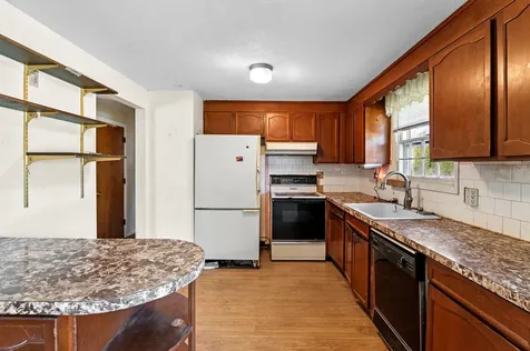 3 Rolling Hill Avenue Plaistow NH 03865