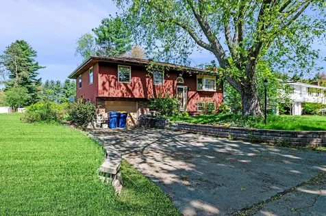 3 Rolling Hill Avenue Plaistow NH 03865