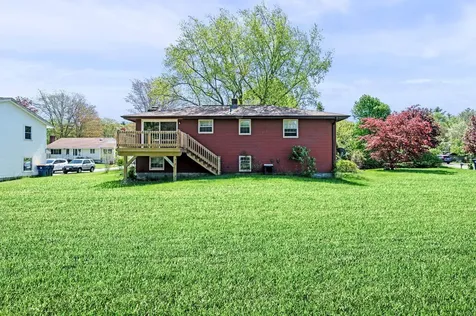 3 Rolling Hill Avenue Plaistow NH 03865