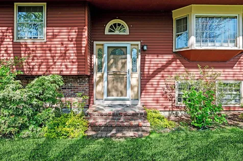 3 Rolling Hill Avenue Plaistow NH 03865