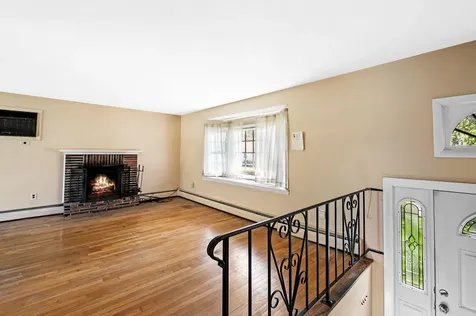 3 Rolling Hill Avenue Plaistow NH 03865