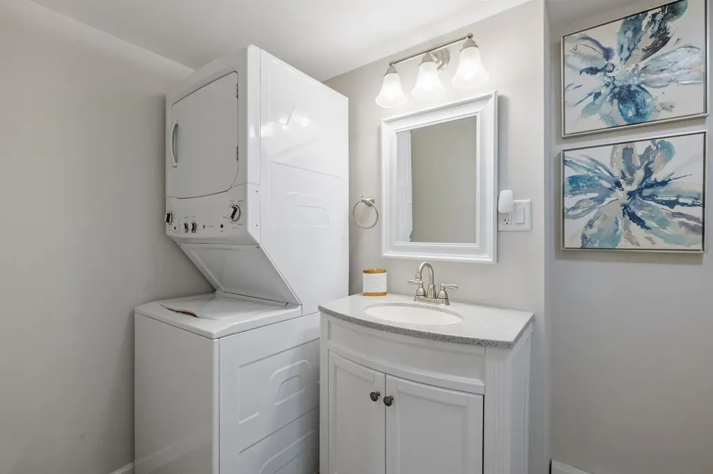 7 Clark Street Belmont NH 03220