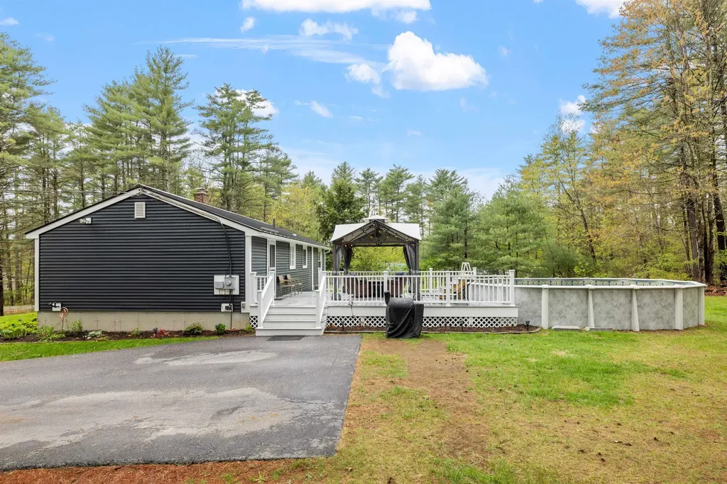 7 Clark Street Belmont NH 03220