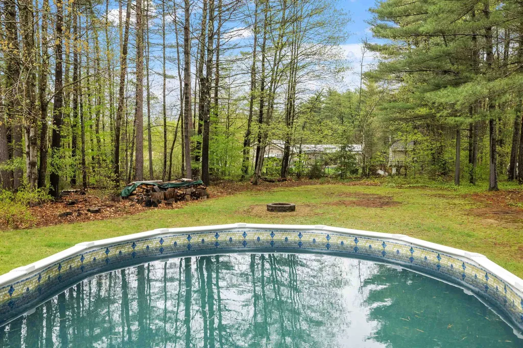 7 Clark Street Belmont NH 03220