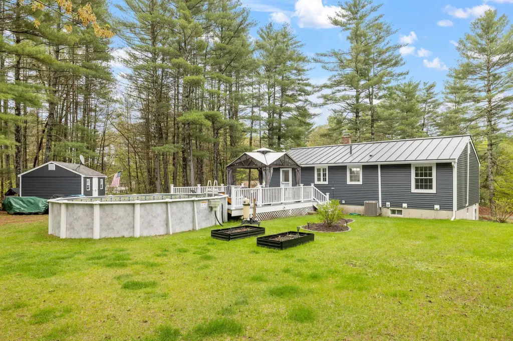 7 Clark Street Belmont NH 03220