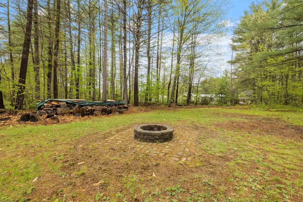 7 Clark Street Belmont NH 03220