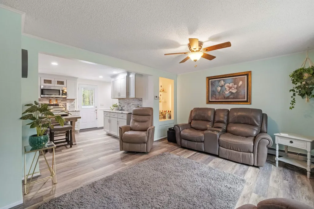 7 Clark Street Belmont NH 03220