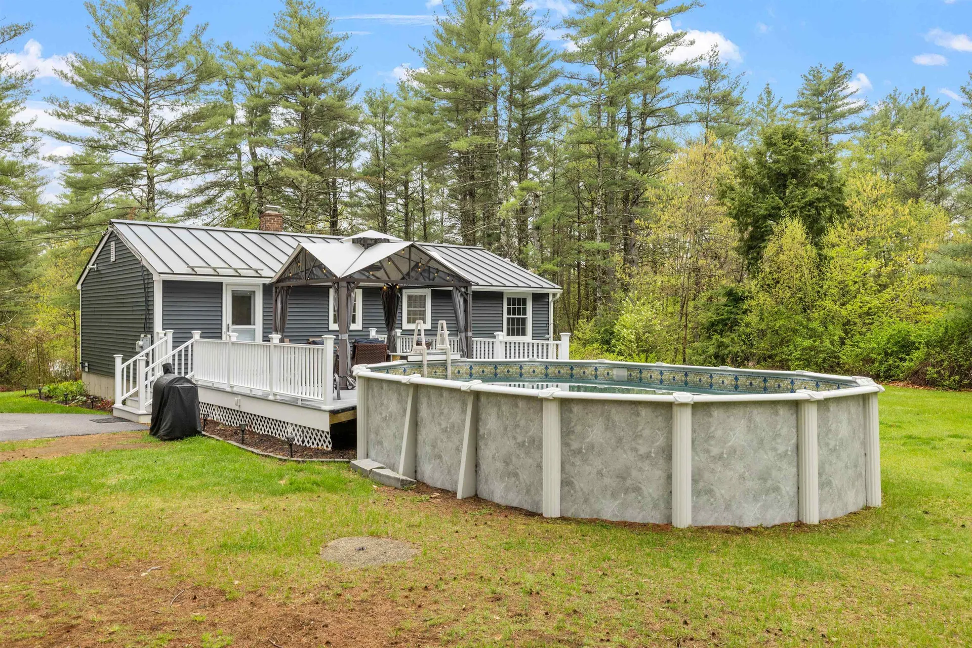 7 Clark Street Belmont NH 03220