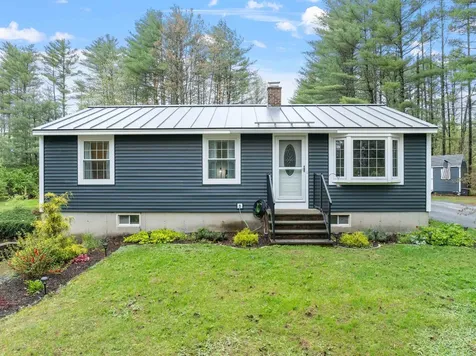 7 Clark Street Belmont NH 03220