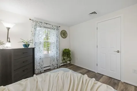 7 Clark Street Belmont NH 03220