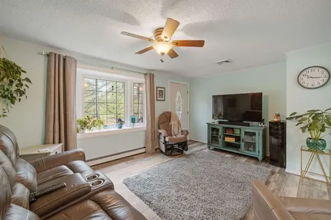 7 Clark Street Belmont NH 03220