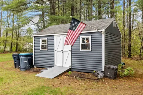 7 Clark Street Belmont NH 03220