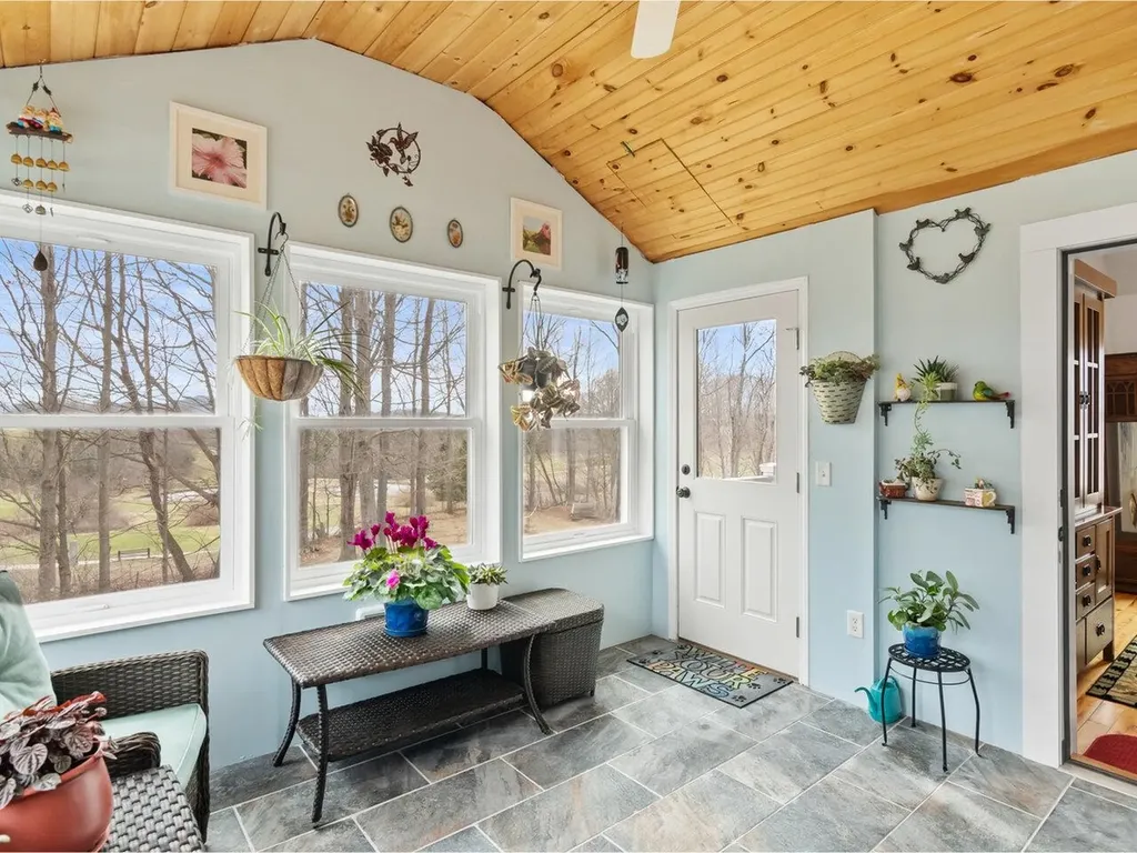 53 O'brien Meadows Hinesburg VT 05461