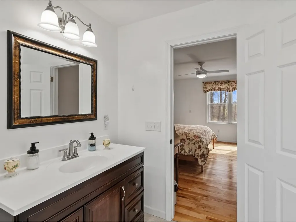 53 O'brien Meadows Hinesburg VT 05461