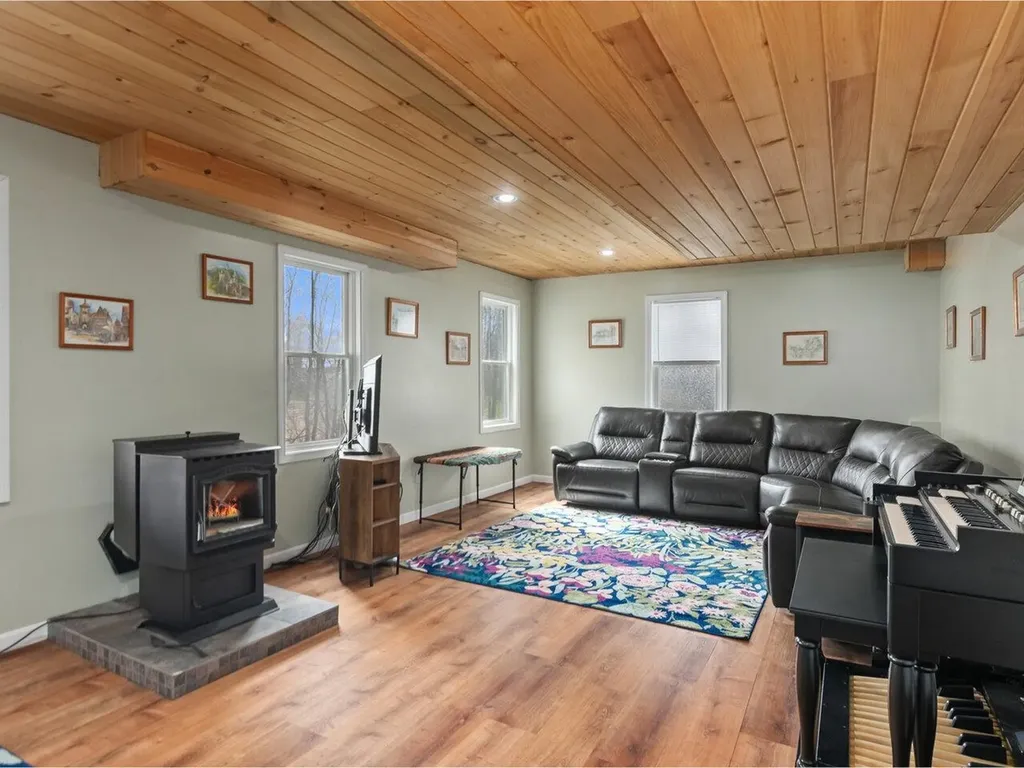 53 O'brien Meadows Hinesburg VT 05461