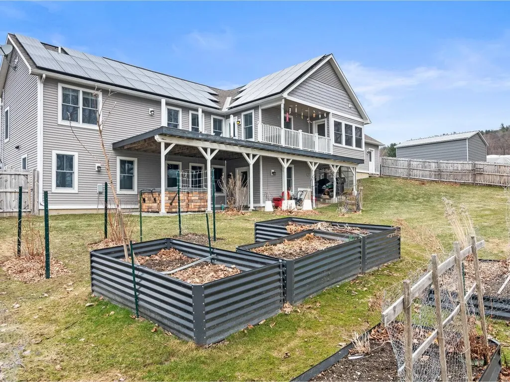 53 O'brien Meadows Hinesburg VT 05461