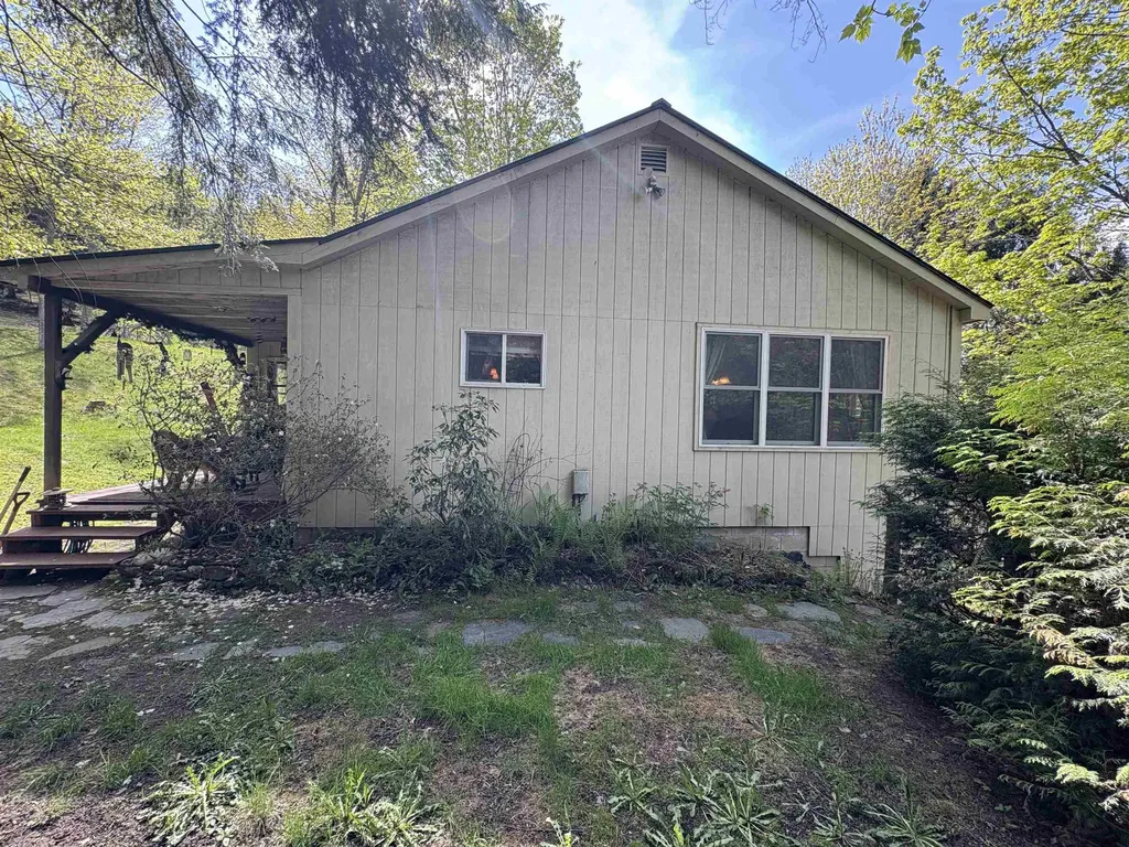196 Lovers Lane Northfield VT 05663