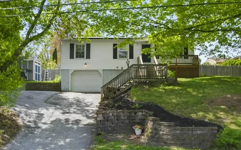 7 Pine Street Hooksett NH 03106