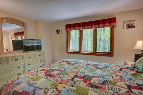 111 Suren Road Conway NH 03860