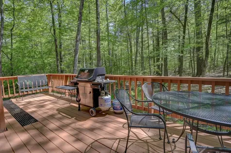 111 Suren Road Conway NH 03860
