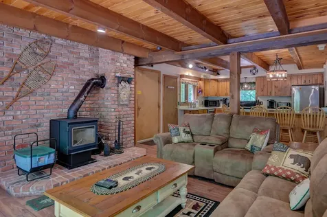111 Suren Road Conway NH 03860