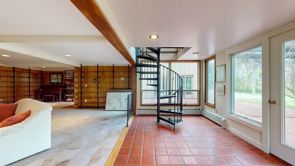 72 Juniper Lane Middlebury VT 05753