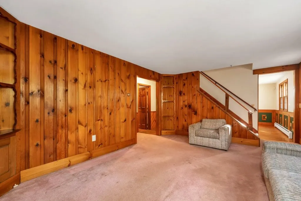 66 Hayes Road Alton NH 03809