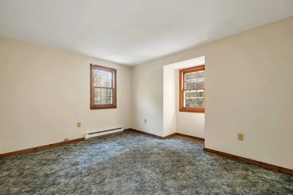 66 Hayes Road Alton NH 03809