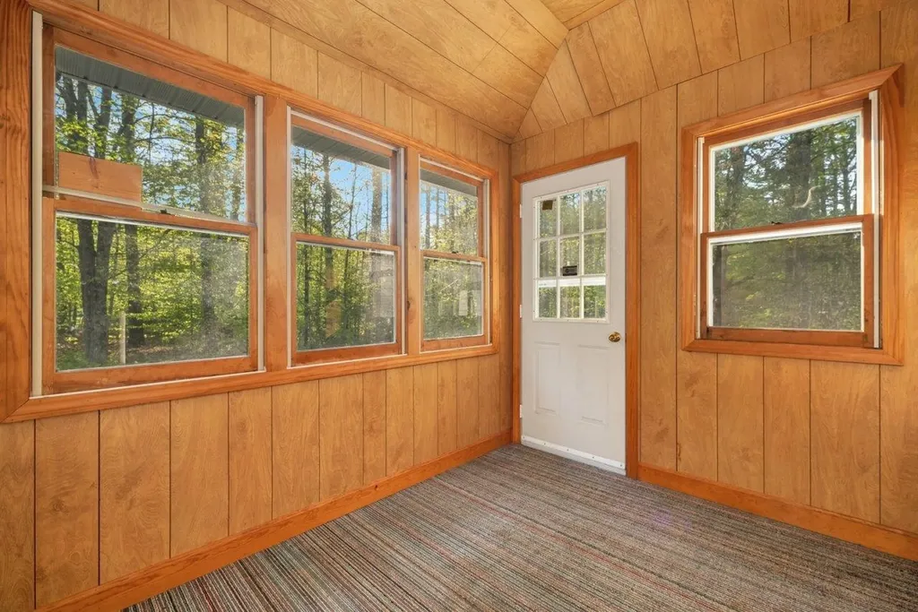 66 Hayes Road Alton NH 03809