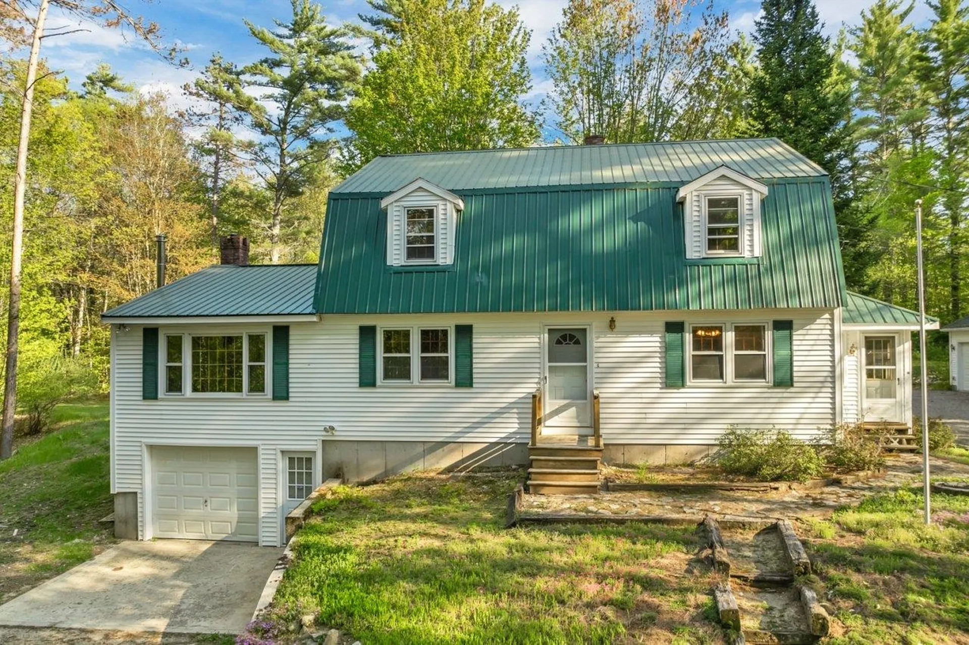 66 Hayes Road Alton NH 03809