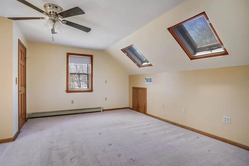 133 Mapleton Road Manchester NH 03103