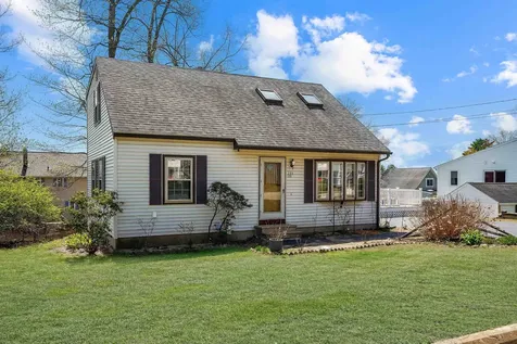 133 Mapleton Road Manchester NH 03103