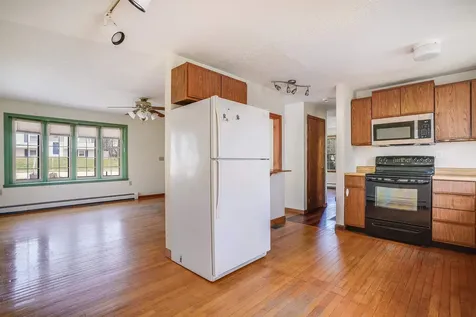 133 Mapleton Road Manchester NH 03103